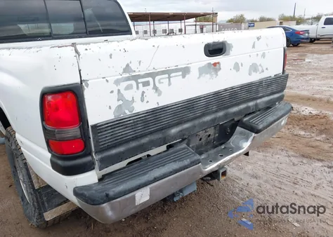 1999 Dodge Ram 1500 St z USA, uszkodzony, nr VIN 3B7HF13Z4XG222581